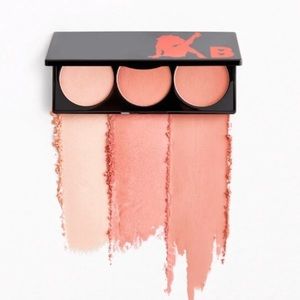 SOLD.                    Betty Boop Cheek to Cheek